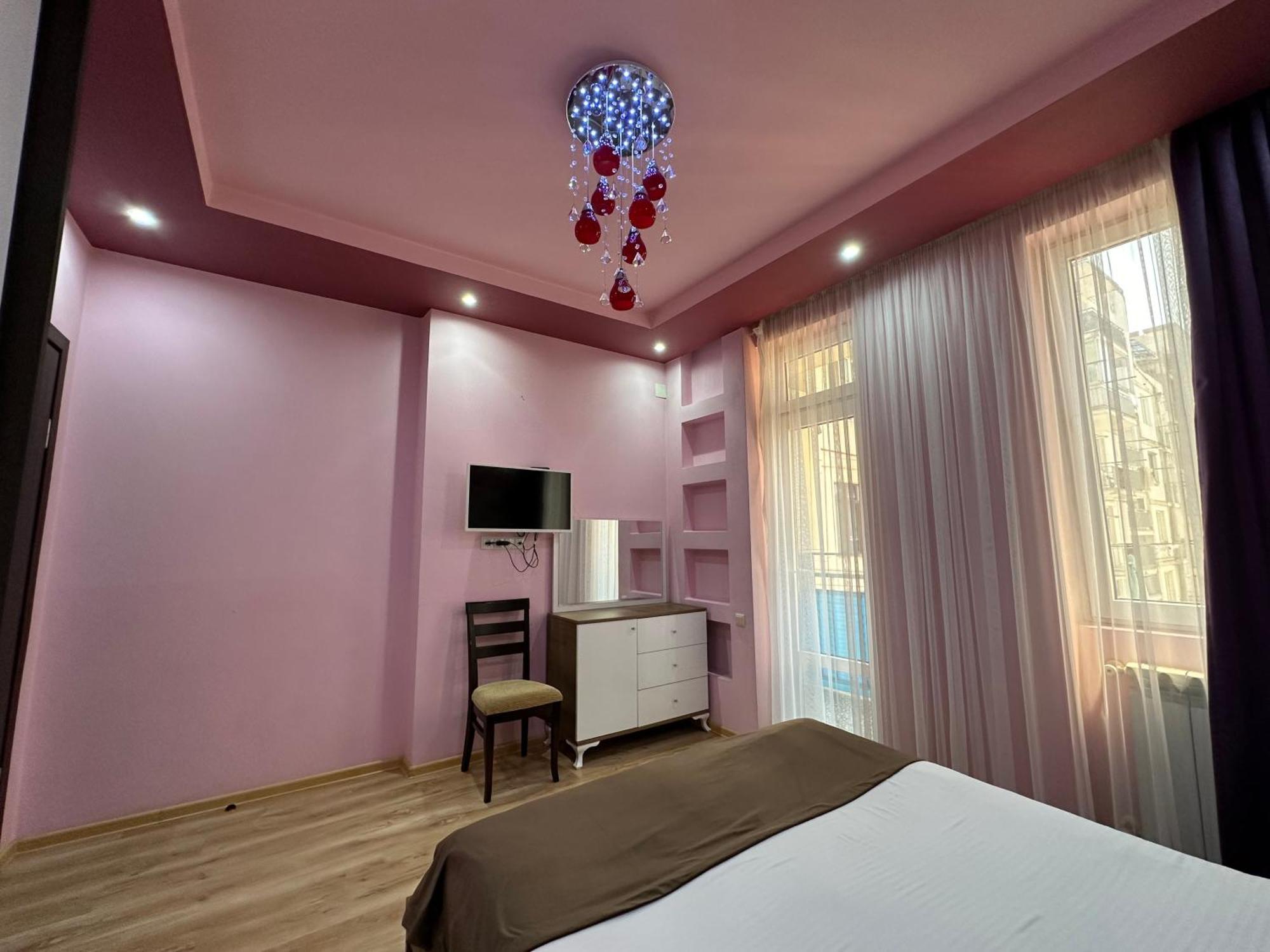 Grand Home Batumi Pokoj fotografie