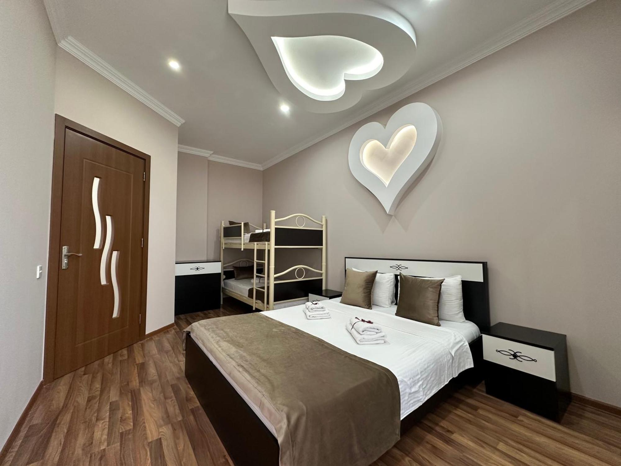 Grand Home Batumi Pokoj fotografie