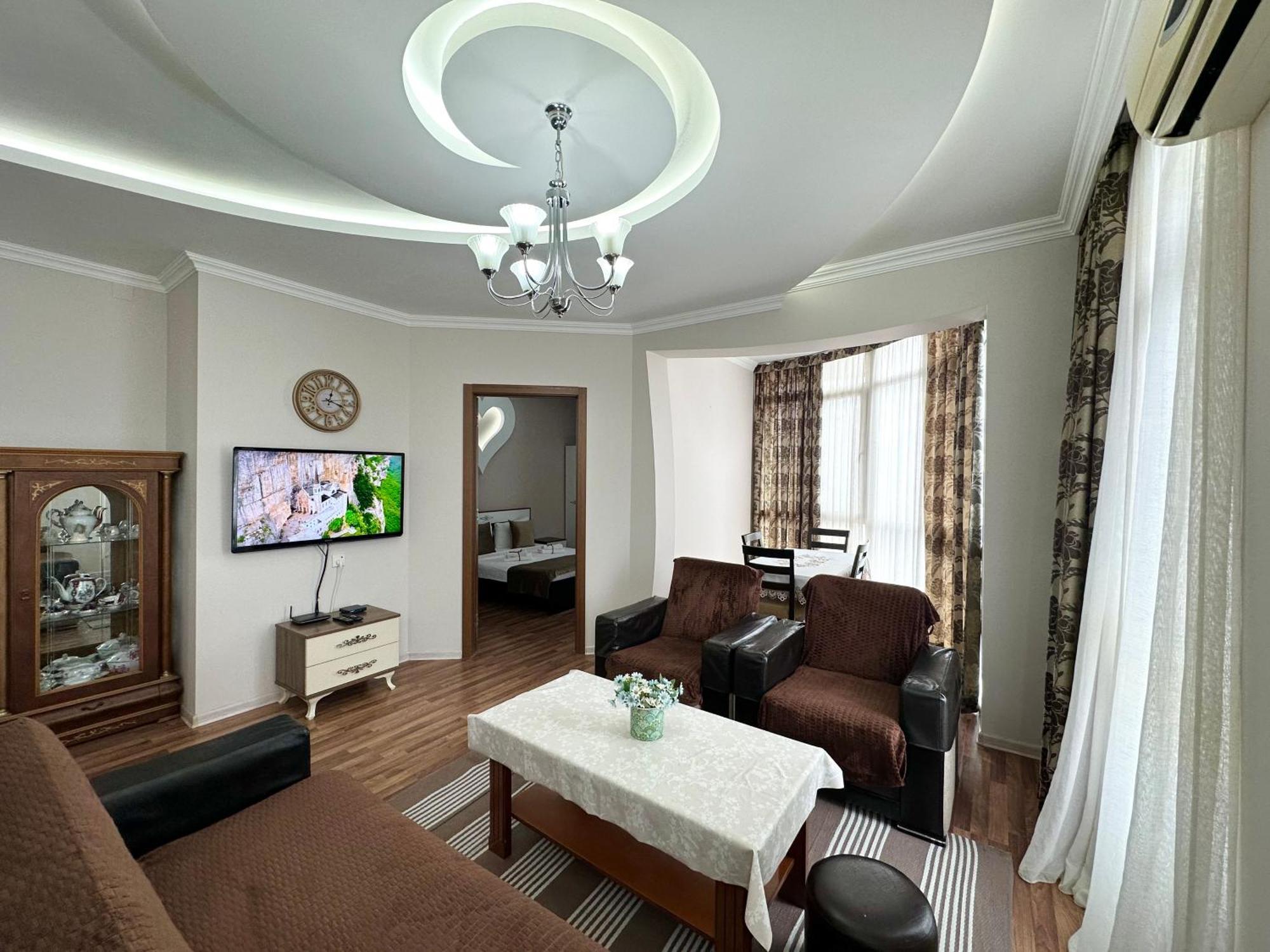 Grand Home Batumi Pokoj fotografie
