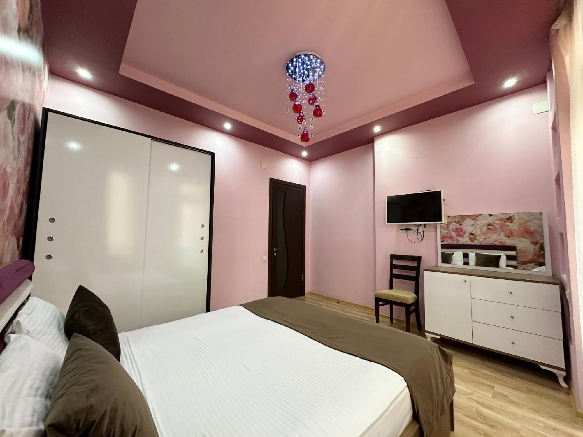 Grand Home Batumi Pokoj fotografie